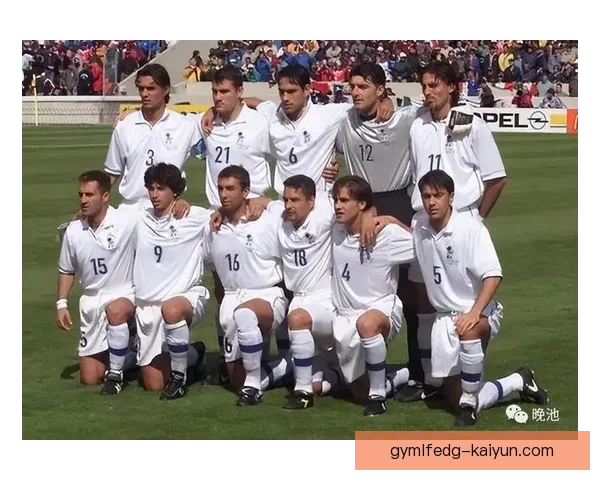 马尔蒂尼在球队中的支柱作用及其对防线稳定性的影响分析